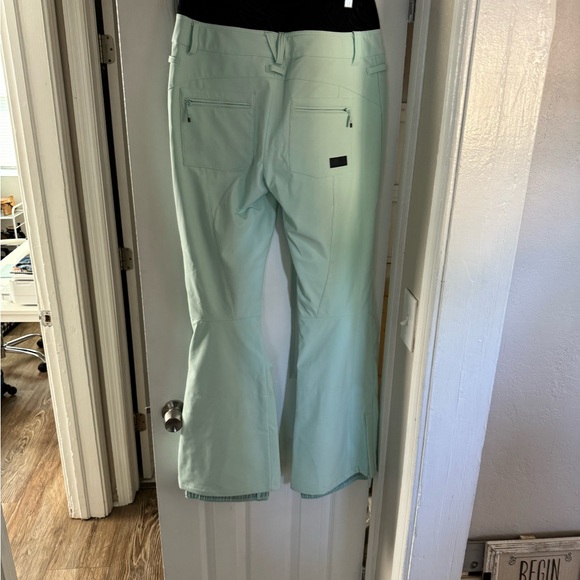 Roxy Snow or Ski Pants! - Picture 6 of 9